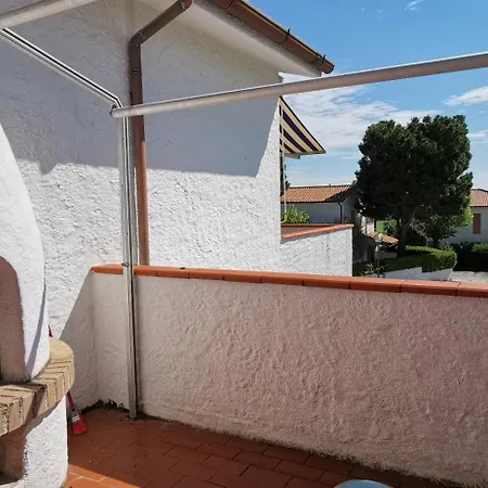 Numana, Bilocale Con Ampio Balcone